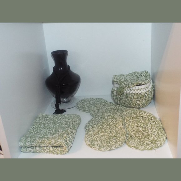 10 pc Handmade Clamshell Spa Set - Picture 4 of 12